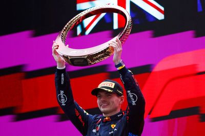 F1 Chinese GP: Verstappen overcomes two safety cars to win from Norris