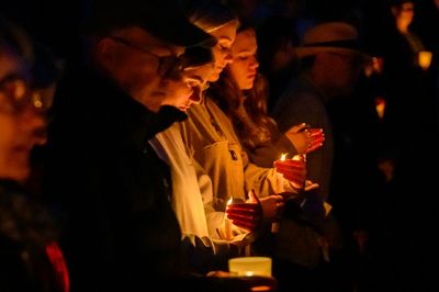 Crowds Join Bondi Beach Memorial For Mall Stabbing Victims