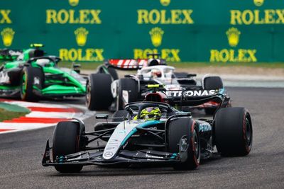 Hamilton "never had so much understeer in my life" in China F1 GP