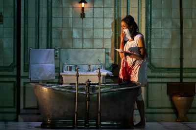 Lucia di Lammermoor review – a vocally breathtaking, disturbing to witness descent into madness