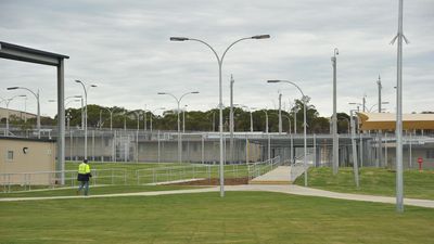 Drugs, lack of care make immigration detention 'unsafe'