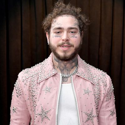 Post Malone Gives Taylor Swift Her Flowers in Moving Social Media Post