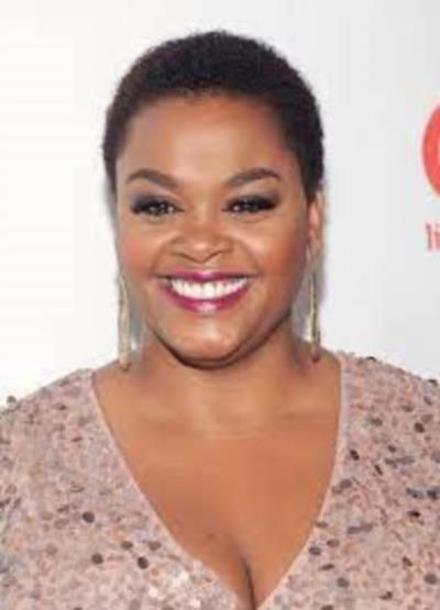 Jill Scott Faces Backlash For Supporting Chris Brown On Twitter