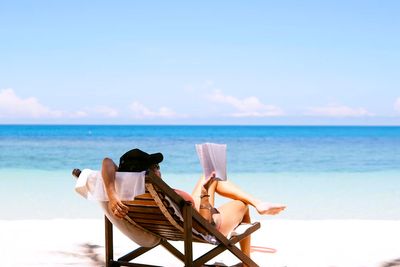 Woman Presses Charges Against Entitled Family After They Get Offended By Her Beachwear