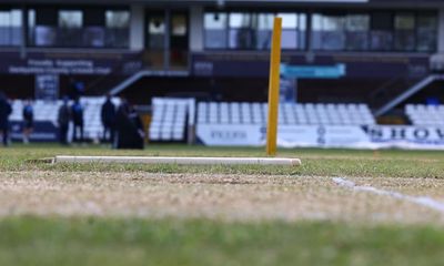 County cricket: Sussex win Hove thriller to go top as Surrey beat Kent