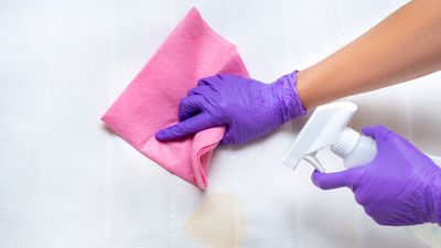How to deep clean your mattress safely with hydrogen peroxide — a step by step guide