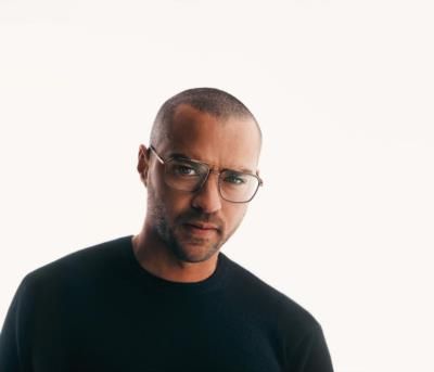 Jesse Williams: Effortless Style And Timeless Charm