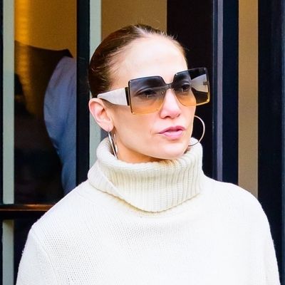 Jennifer Lopez Matches Her All-White Loungewear With a $500,000 Birkin Bag