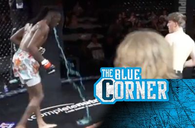 Video: MMA fighter DQ’d after projectile vomiting blue liquid in the cage