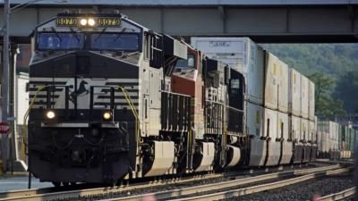 Norfolk Southern CEO Defends Strategy Amid Investor Disagreement