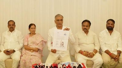 Implement farm loan waiver, 7 other vows by Aug. 15 or quit: Harish Rao to CM