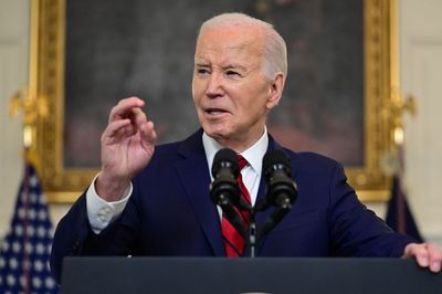 Biden signs foreign aid bill, says weapons to be sent to allies within hours - Roll Call