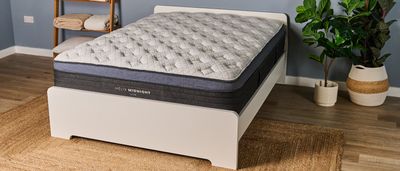 Helix Midnight Luxe mattress review: Superb pressure relief for side sleepers