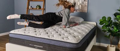 Helix Midnight Luxe mattress review: Unbeatable comfort and support for side sleepers