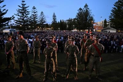 Thousands Commemorate Anzac Day In Australia And New Zealand
