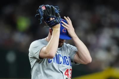 Chicago Cubs Pitcher Forced To Change Glove Mid-Game