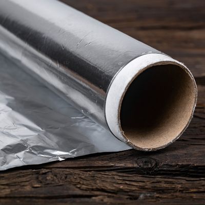 Yes, you can clean off rust with aluminium foil – the easy way to get metal fittings and furniture looking like new
