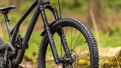 Manitou Mezzer Pro MTB fork review – smooth, lightweight and excellent tuning options