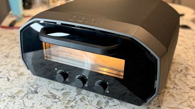 Ooni Volt 12 pizza oven review