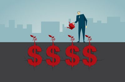 Kiplinger GDP Outlook: Sub-2% Economic Growth for a While, but No Recession