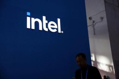 Intel Stock Falls Due To Weak PC Chip Demand