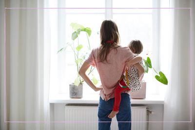 Mum reveals the one question working parents need to ask stay-at-home partners when they get home - and ‘it helps so much’ with the mental load