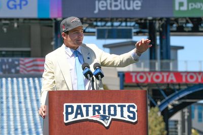 WATCH: Inside Patriots draft room during Drake Maye selection