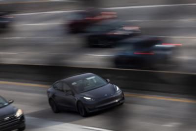 NHTSA Investigating Tesla's Autopilot Recall Adequacy