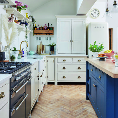 What colours work with white kitchens? These are the 5 shades you can't go wrong with