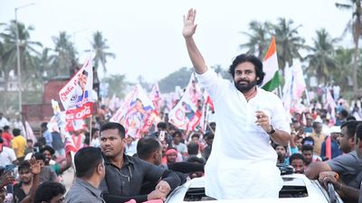 Jagan betrayed Kapus, BCs, Dalits in many ways, alleges Pawan Kalyan