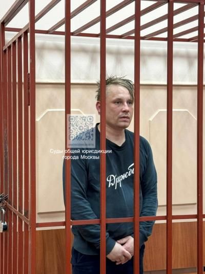 Russian Journalists Arrested On Extremism Charges Amid Crackdown