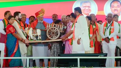 PM Modi in Belagavi | Rahul Gandhi ‘insulted’ great kings and queens of this country, claims Modi