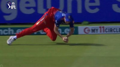 Watch: Cameron Green takes a fine running catch to get rid of Shubman Gill