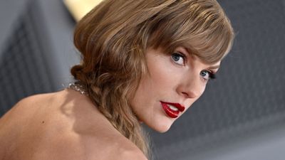 Taylor Swift adds a personal and stylish touch to her bathroom with this simple accessory