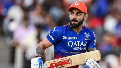 Virat Kohli's strike-rate debate: Former India all-rounder shuts down trolls criticising RCB star