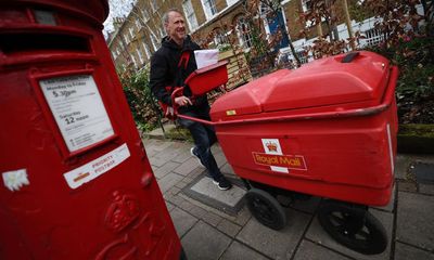 Union appears to accept Royal Mail proposal to cut most Saturday deliveries