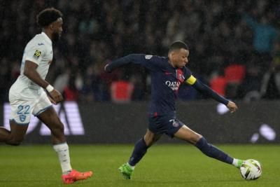 Paris Saint-Germain Clinches French League Title In Dominant Season