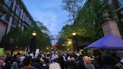 Police enter Columbia University's Hamilton Hall amid pro-Palestinian protests