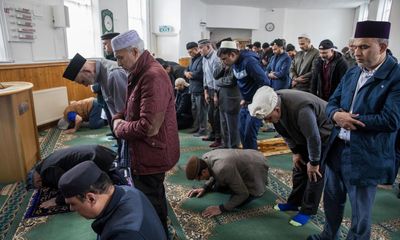 ‘The hot topic is the war’: West Yorkshire’s Muslim voters feel politically homeless