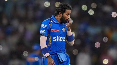 'Same people will be singing your praise': Former India opener backs Hardik Pandya amidst criticism