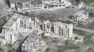 Russian Forces Devastate Strategic City In Eastern Ukraine