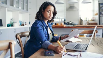 Tips to Help Single Women Struggling to Save for Retirement