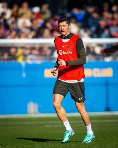 The Brilliance Of Robert Lewandowski: A Football Maestro In Action