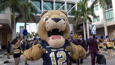FIU's Alex Nobles invited to Miami Dolphins Rookie Minicamp