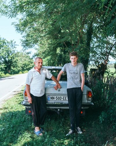 Sons, when did you last hold your father’s hand? Valery Poshtarov’s best photograph