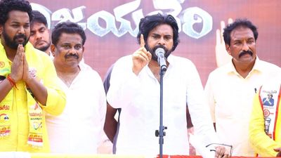 Godavari region needs new leadership to replace existing leaders, says Pawan Kalyan