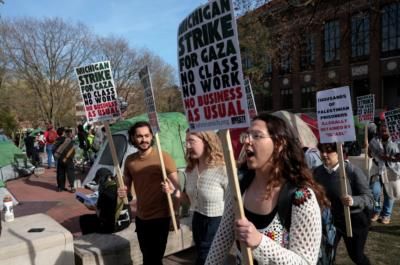 Protesters Removed From University Of Wisconsin-Madison Campus