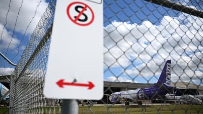 Bonza passengers in limbo as planes grounded for longer