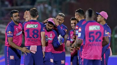 'Tu jaisa hai waisa hi rahiyo': IPL teammates congratulate 'Chintu bro' for India comeback - watch video