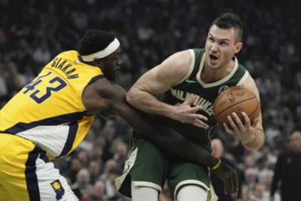 Bobby Portis Leads Bucks To Game 5 Victory